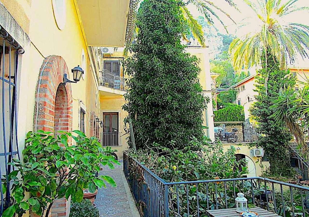 Arche Apartment Taormina Kültér fotó